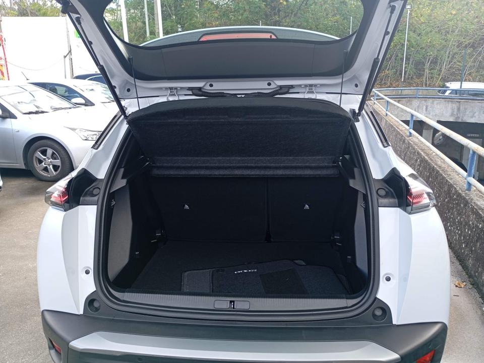 peugeot-2008-2024-gasolina-1199cc