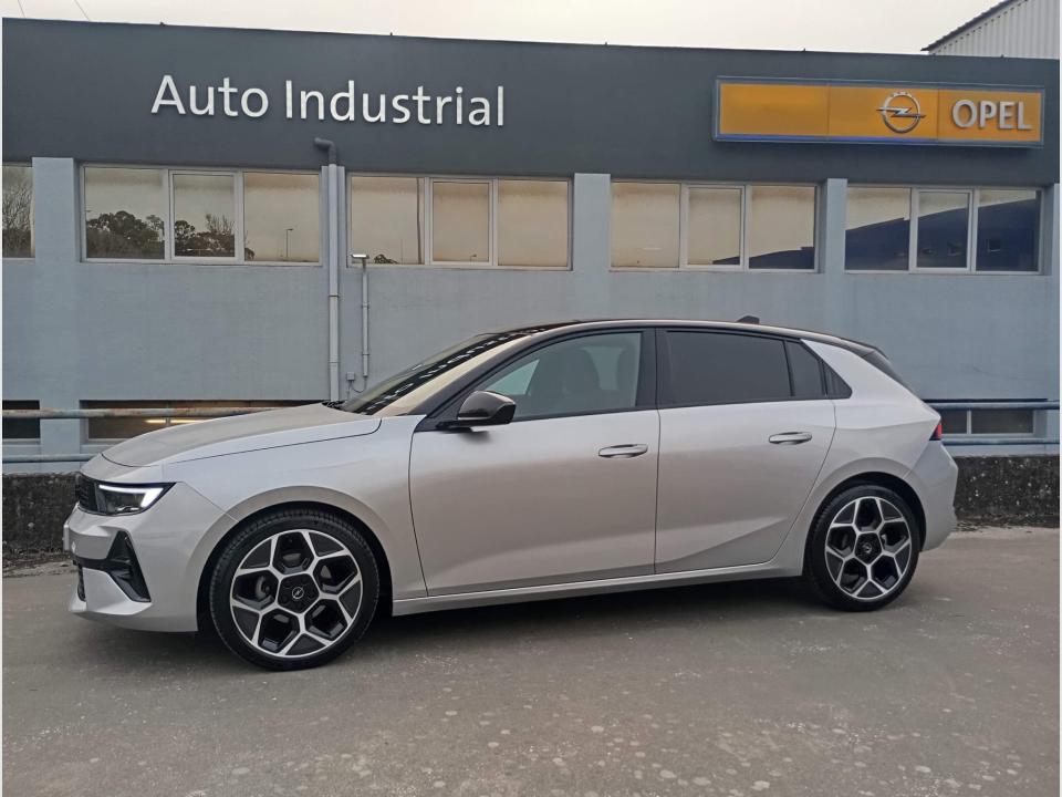 opel-astra-2025-gasolina-1199cc