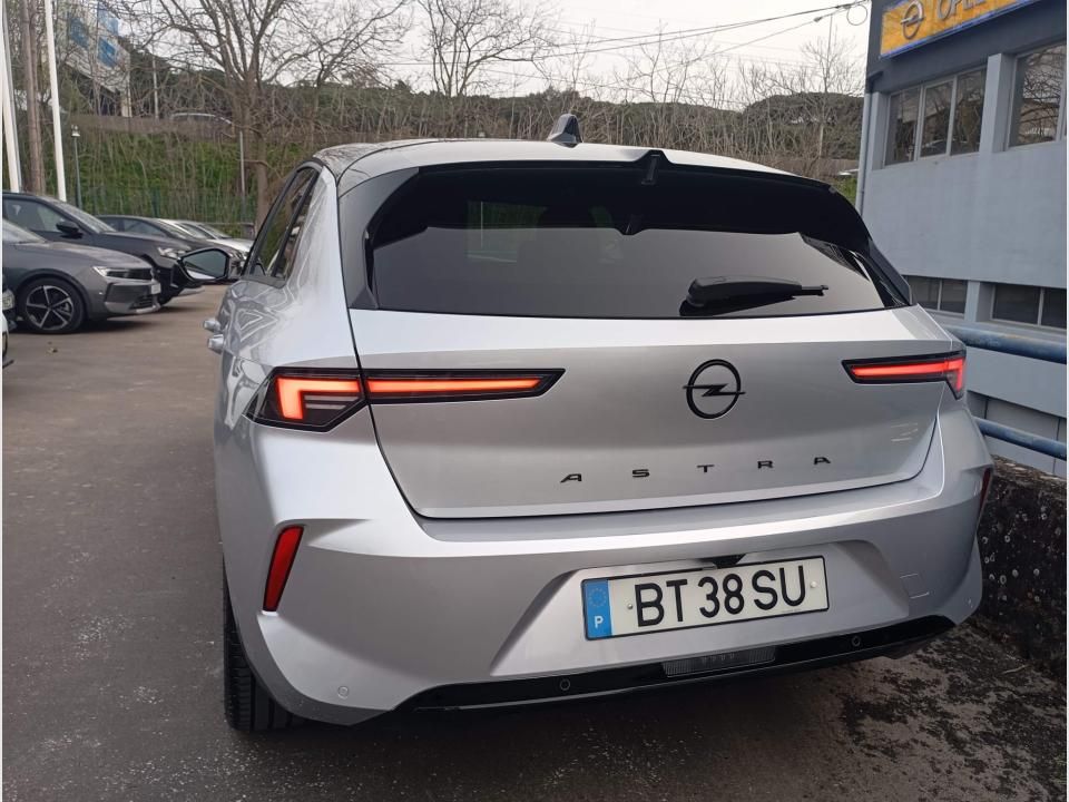 opel-astra-2025-gasolina-1199cc
