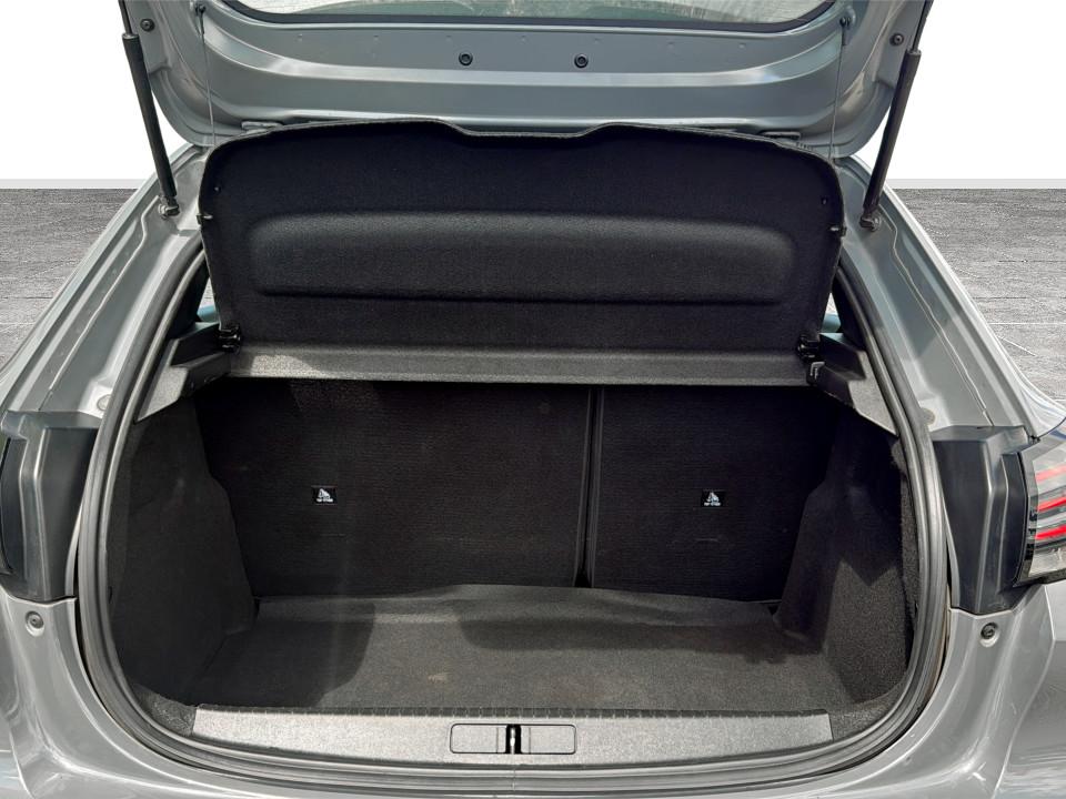 peugeot-208-2024-gasolina-1199cc