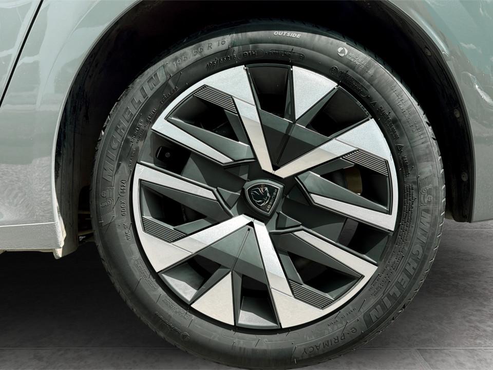 peugeot-208-2024-gasolina-1199cc