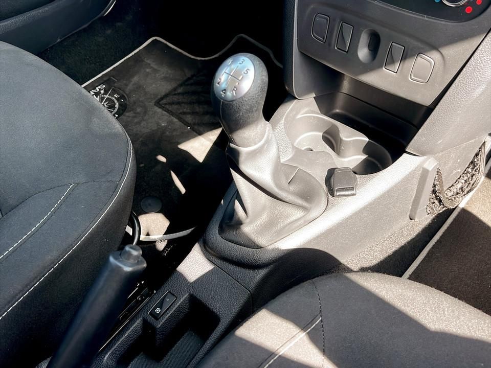 dacia-sandero-2019-gasolina-898cc