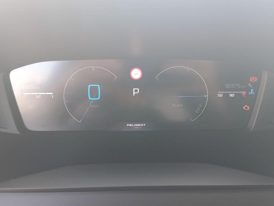 peugeot-208-2025-gasolina-1199cc