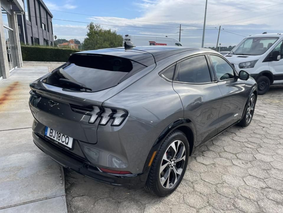 ford-mustang-mach-e-2024-eletrico-0cc
