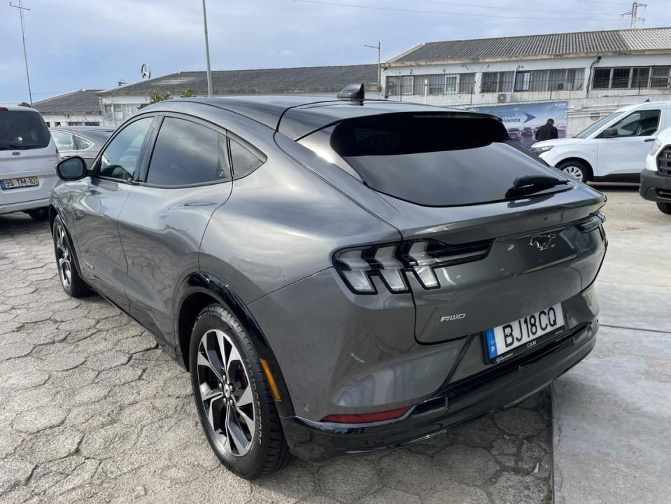 ford-mustang-mach-e-2024-eletrico-0cc