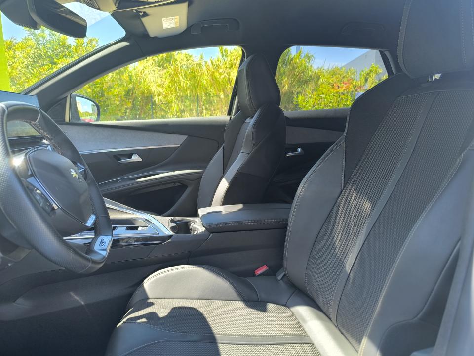 peugeot-3008-2023-hibrido-1598cc