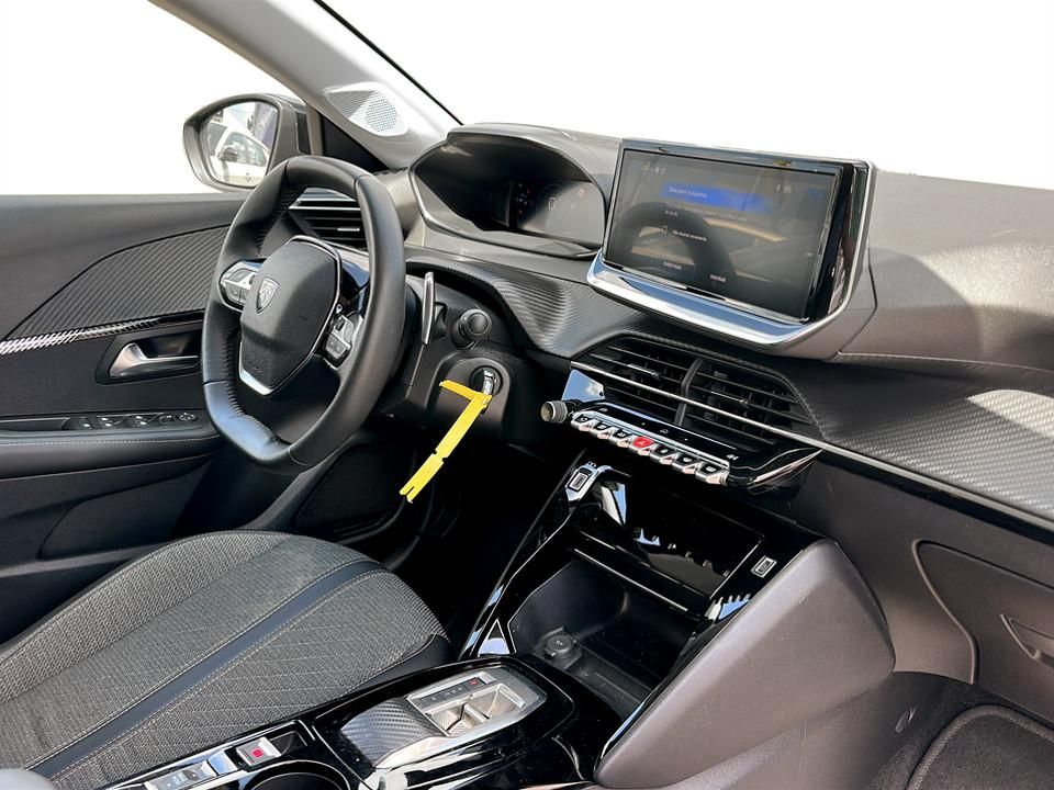 peugeot-208-2025-gasolina-1199cc