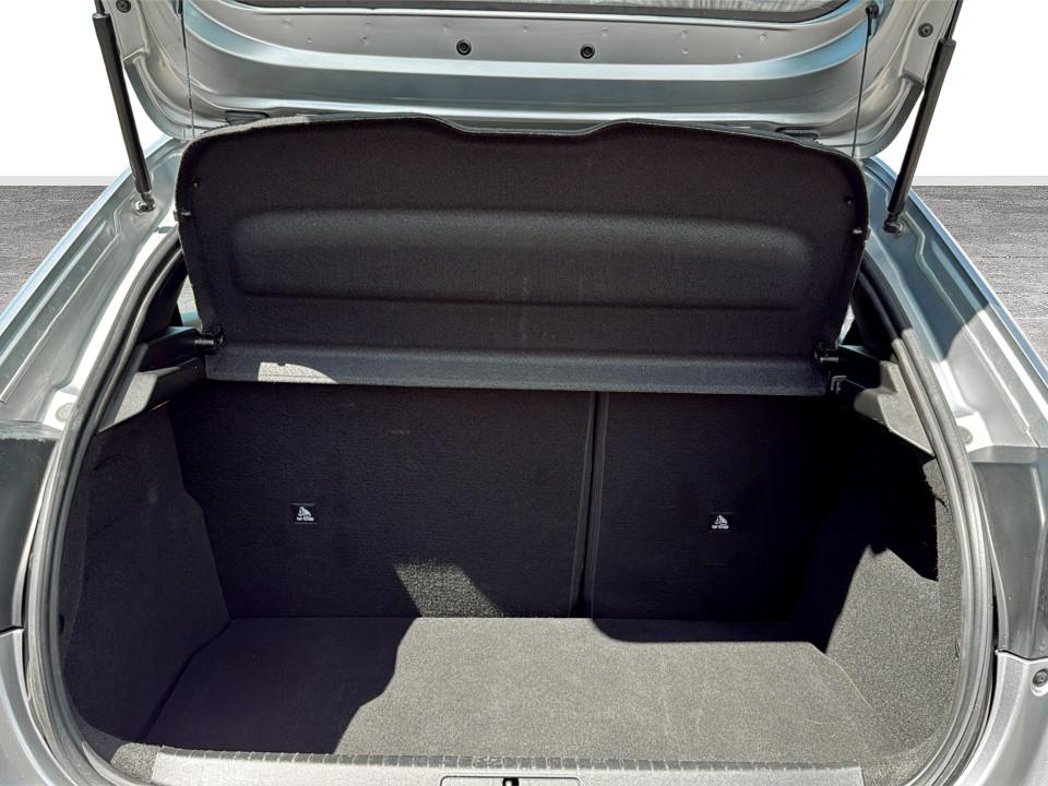 peugeot-208-2024-gasolina-1199cc