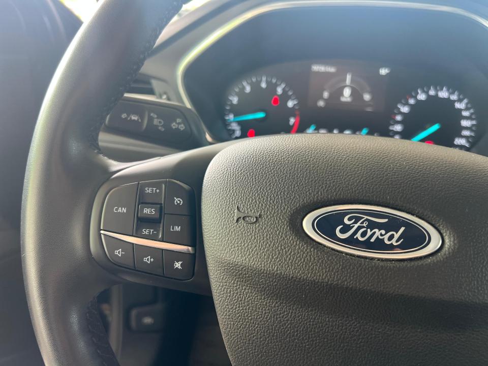 ford-focus-2023-gasolina-998cc
