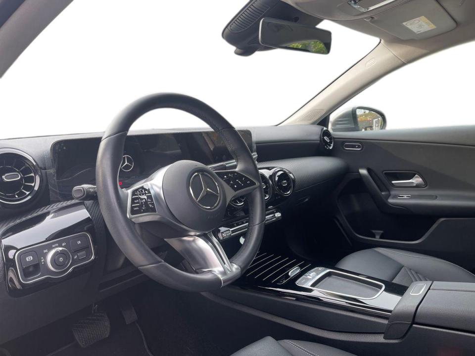 mercedes-benz-classe-a-2025-gasolina-1332cc