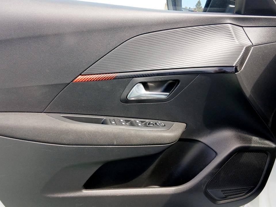 peugeot-208-2022-gasolina-1199cc