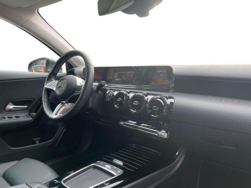 mercedes-benz-classe-a-2025-gasolina-1332cc