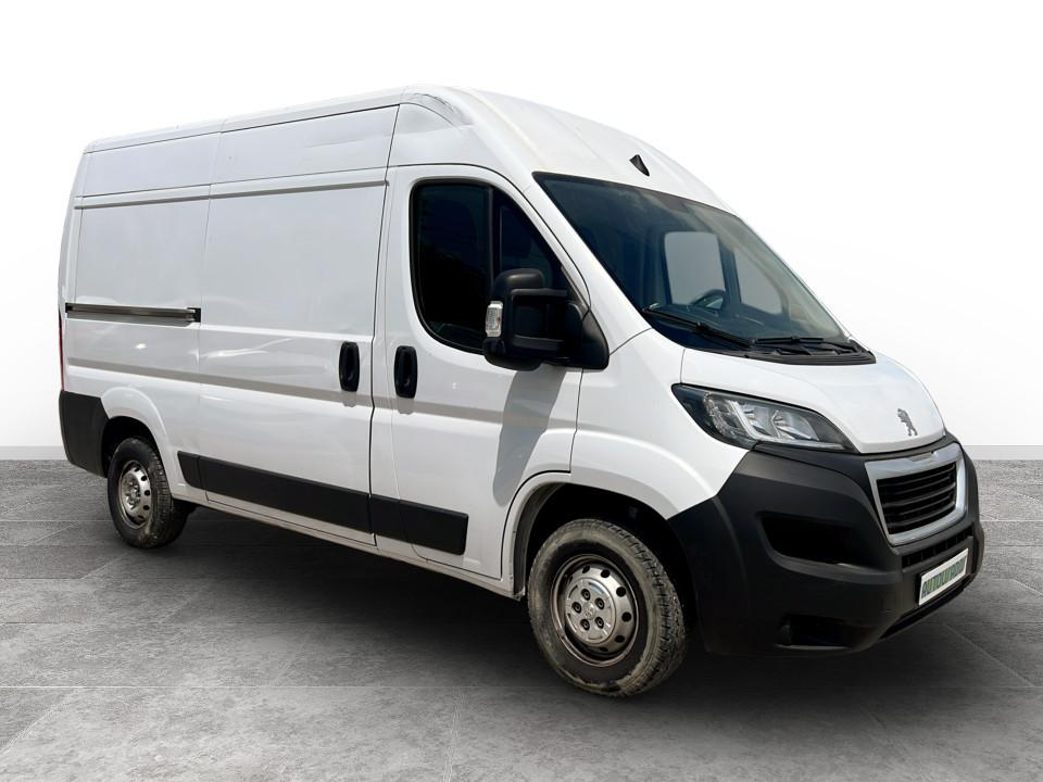 peugeot-boxer-2024-diesel-2184cc