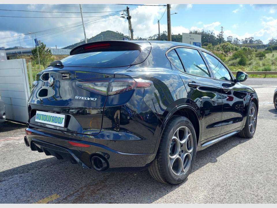 alfa-romeo-stelvio-2025-diesel-2143cc