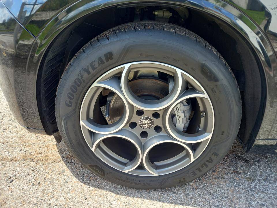 alfa-romeo-stelvio-2025-diesel-2143cc