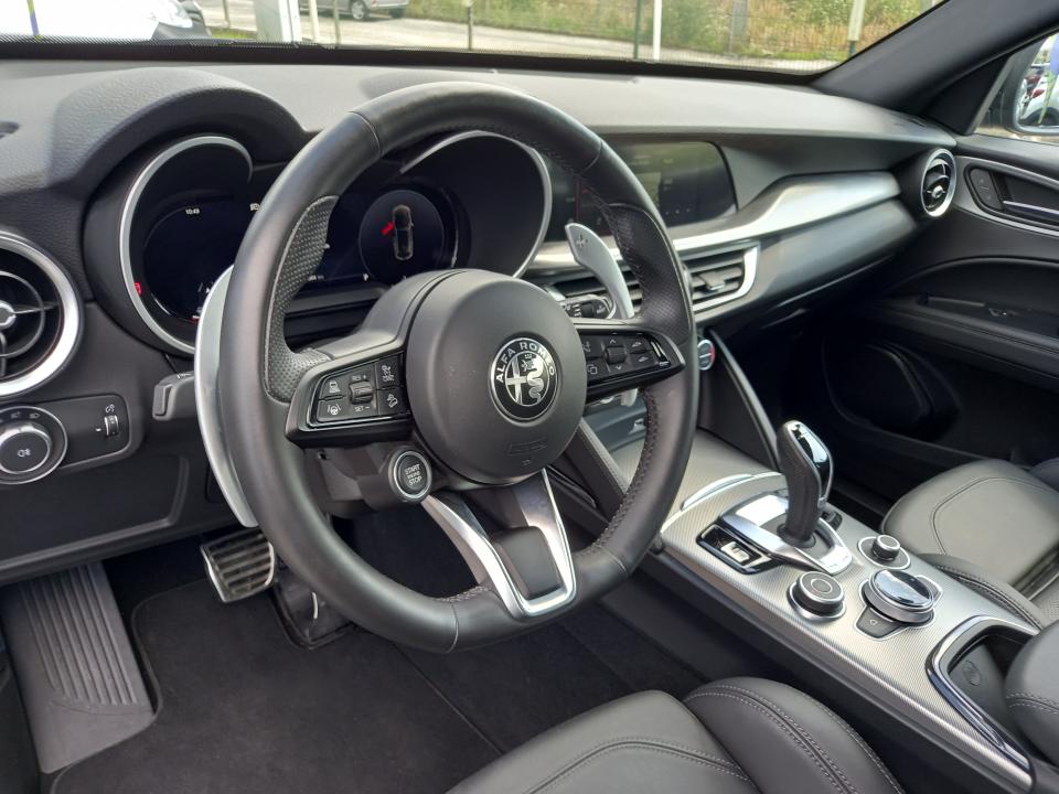 alfa-romeo-stelvio-2025-diesel-2143cc