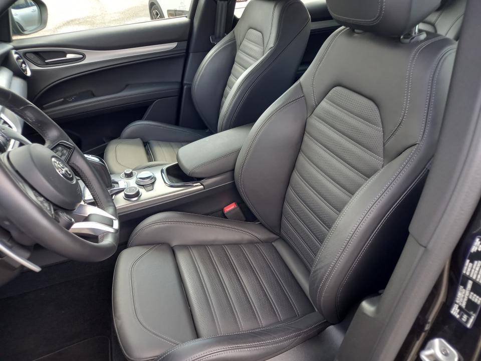 alfa-romeo-stelvio-2025-diesel-2143cc