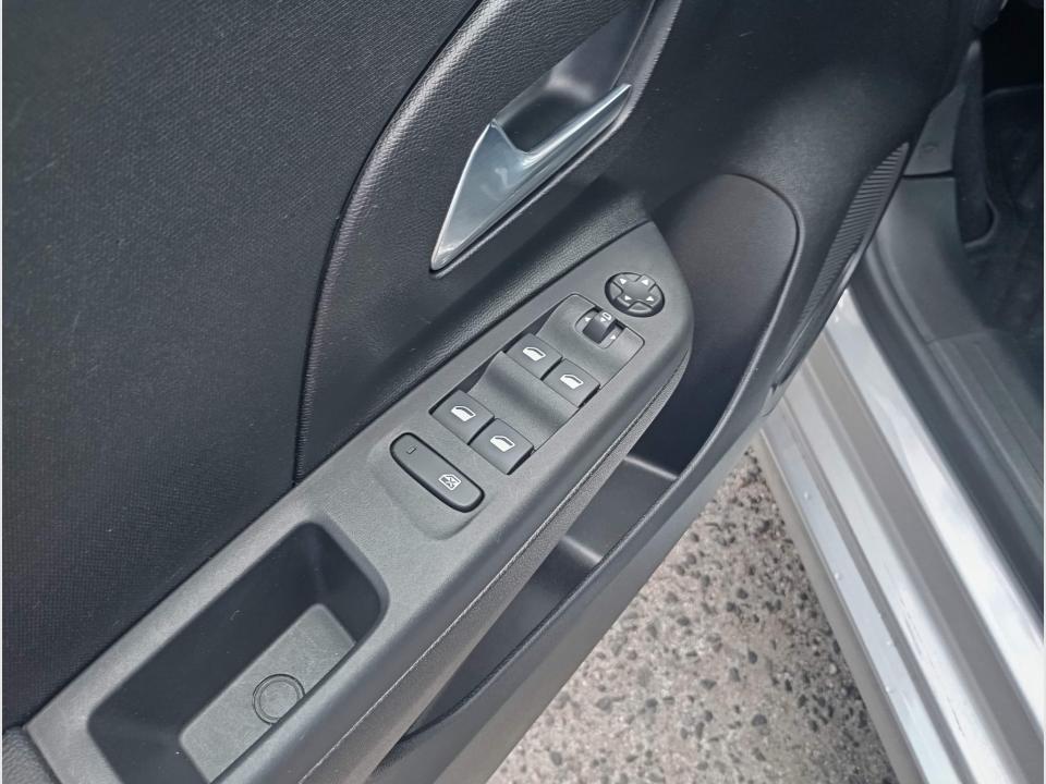 opel-corsa-2025-gasolina-1199cc