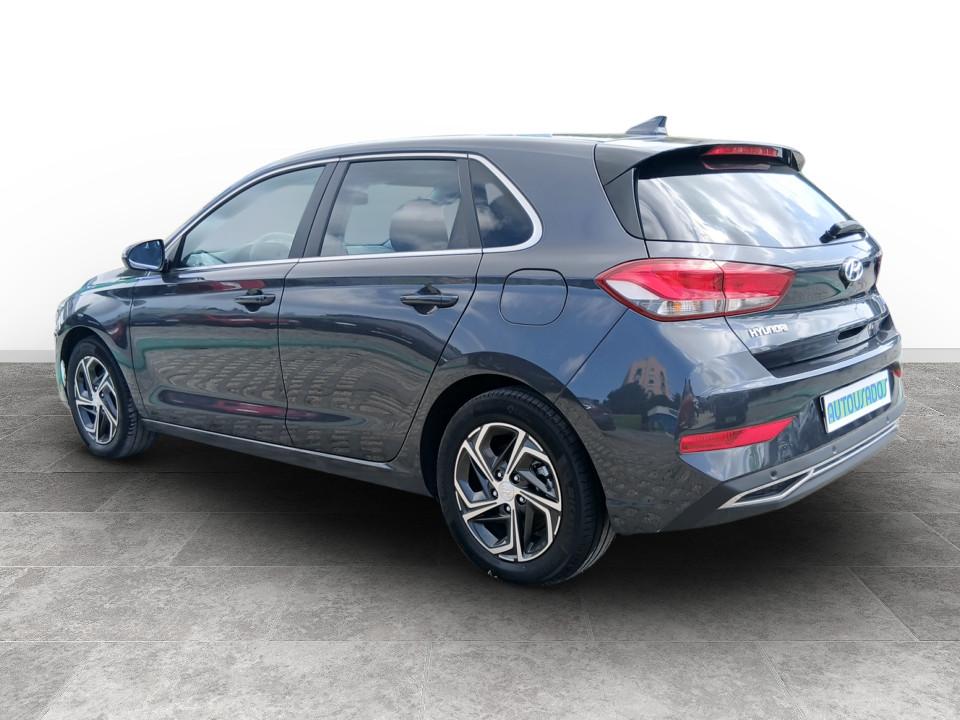 hyundai-i30-2023-gasolina-998cc