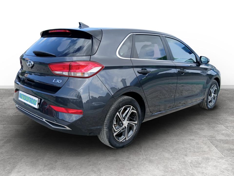 hyundai-i30-2023-gasolina-998cc