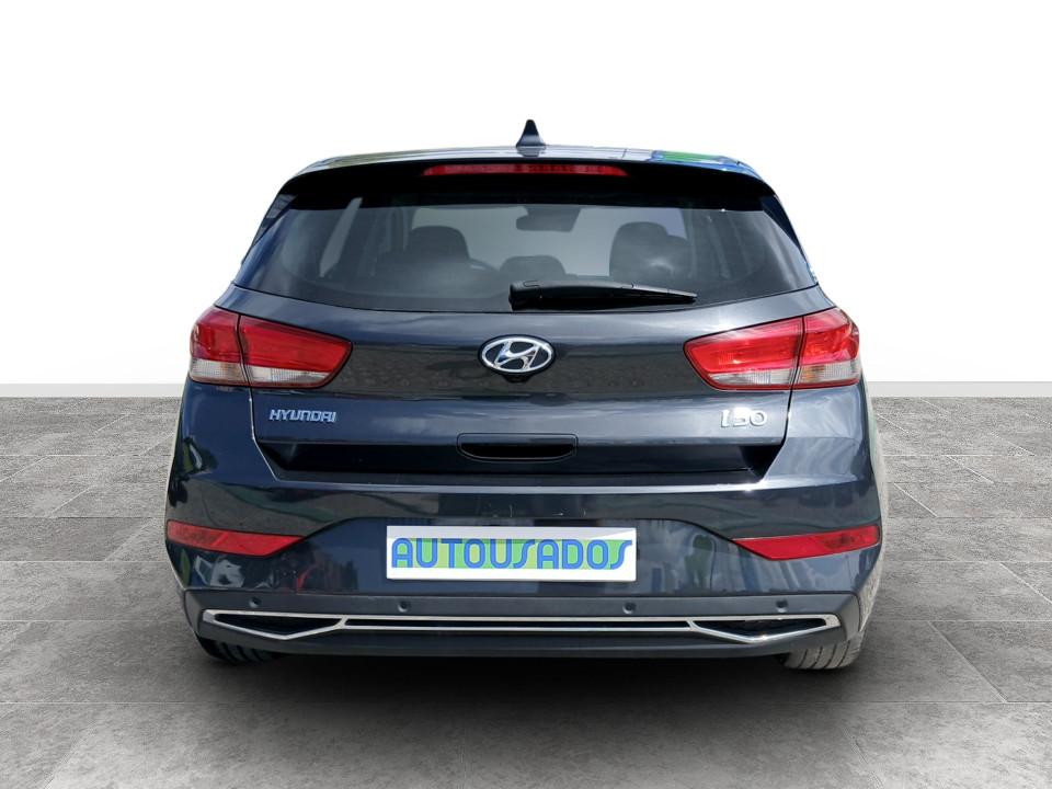 hyundai-i30-2023-gasolina-998cc