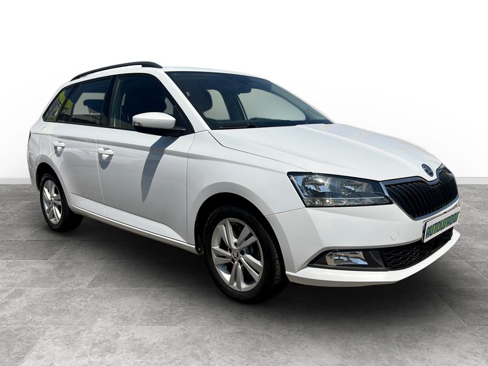 skoda-fabia-2022-gasolina-999cc