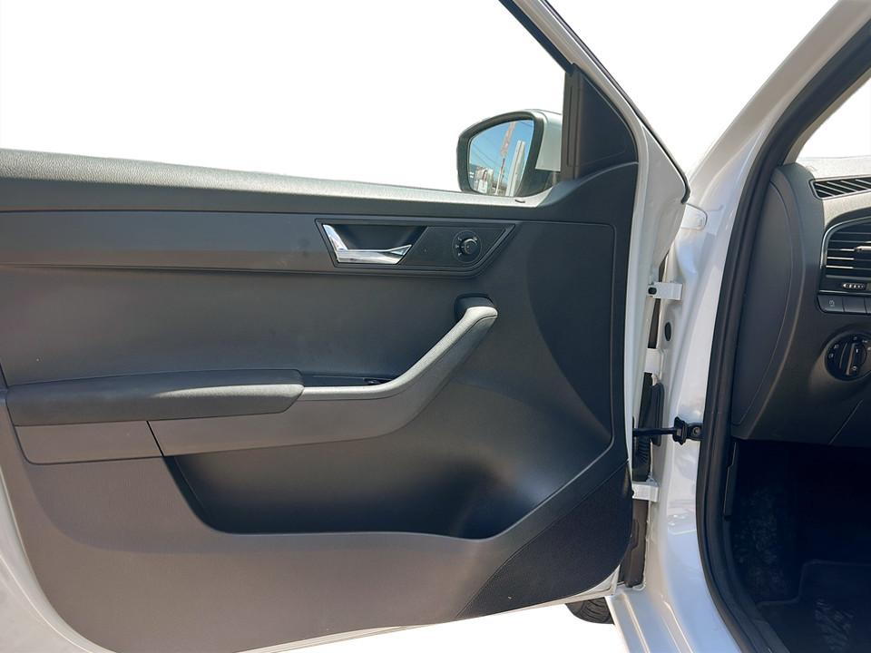 skoda-fabia-2022-gasolina-999cc