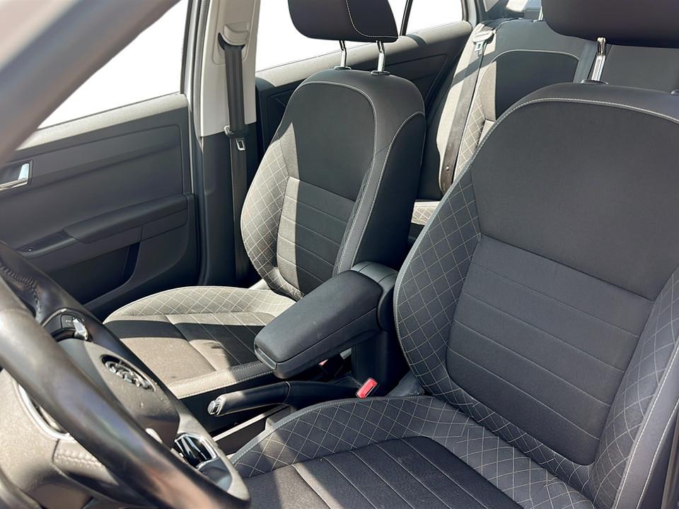 skoda-fabia-2022-gasolina-999cc