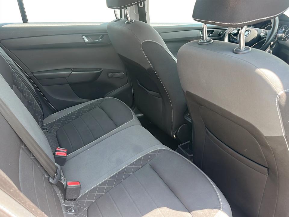 skoda-fabia-2022-gasolina-999cc