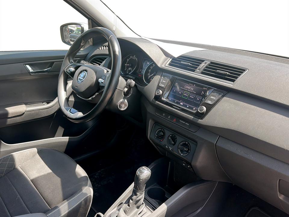 skoda-fabia-2022-gasolina-999cc