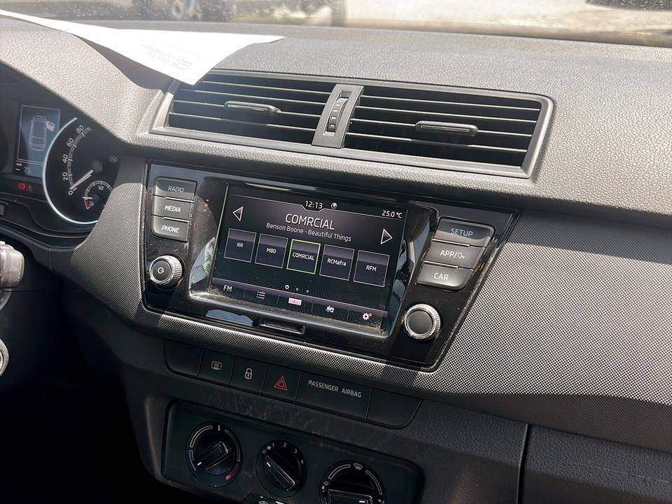 skoda-fabia-2022-gasolina-999cc