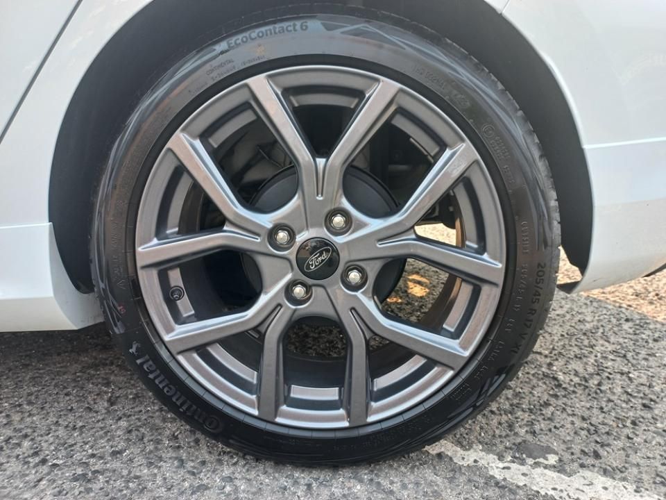 ford-fiesta-2023-gasolina-998cc