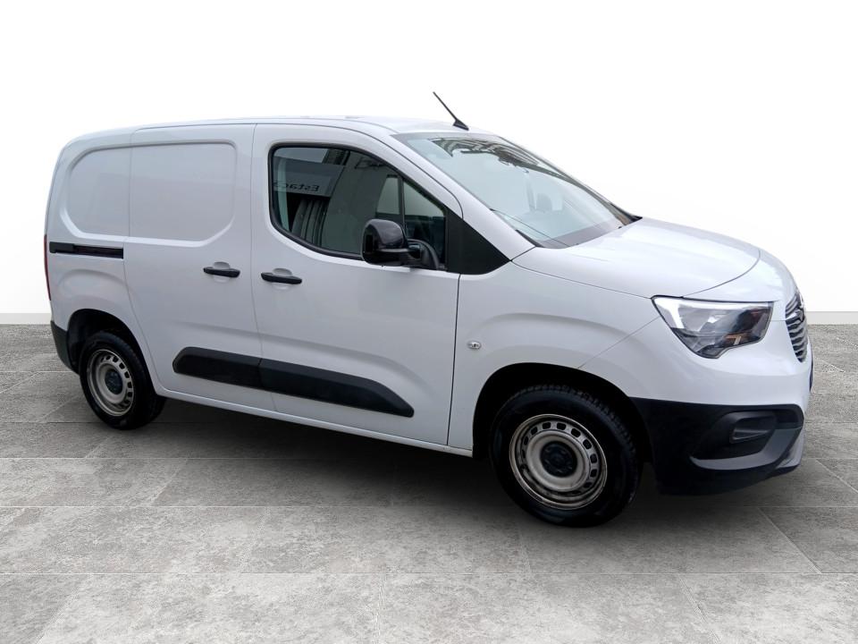 opel-combo-2023-diesel-1499cc