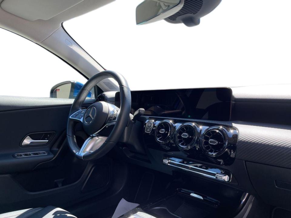mercedes-benz-classe-a-2025-gasolina-1332cc