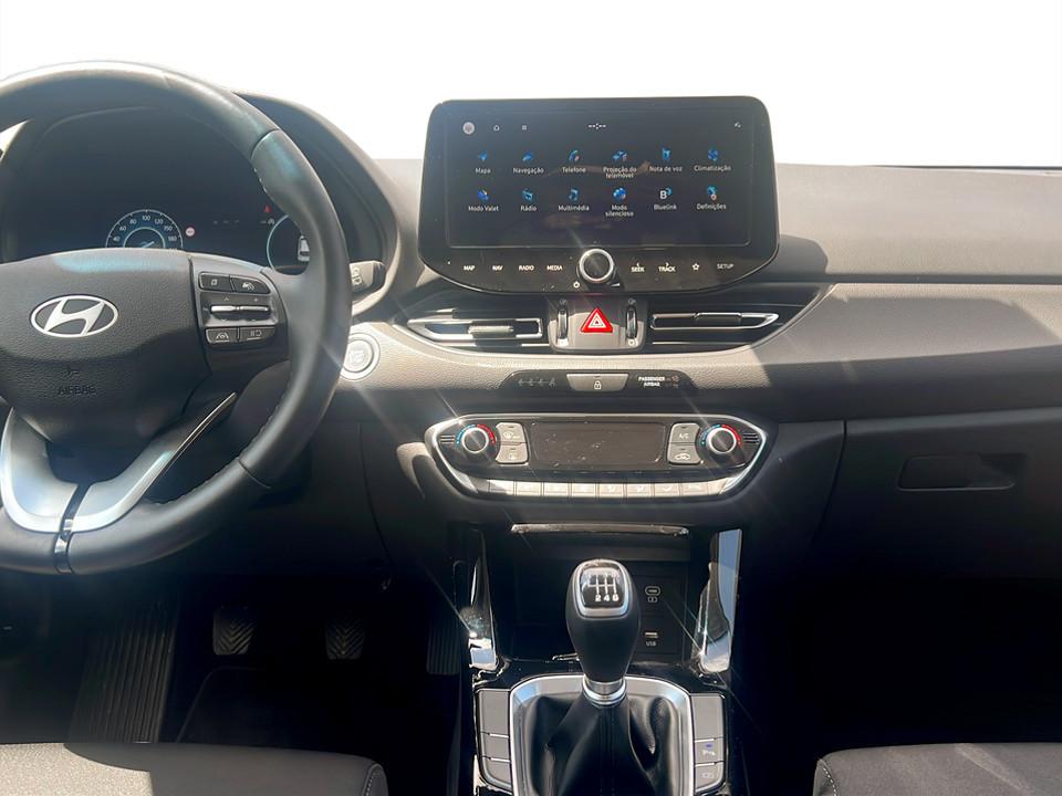 hyundai-i30-2024-gasolina-998cc