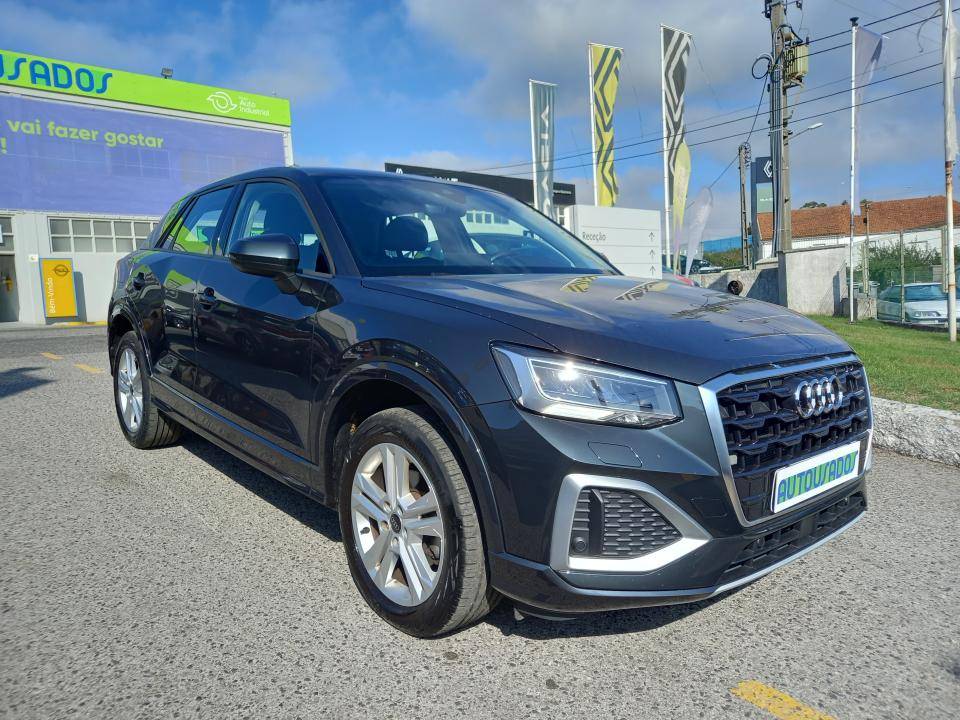 audi-q2-2024-gasolina-999cc