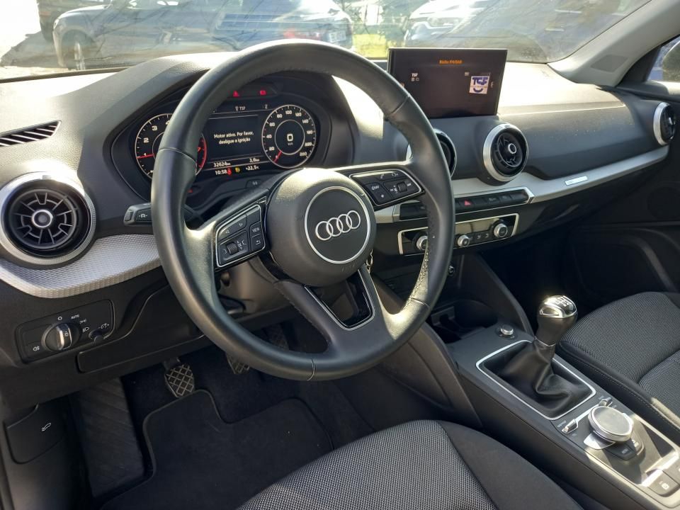 audi-q2-2024-gasolina-999cc