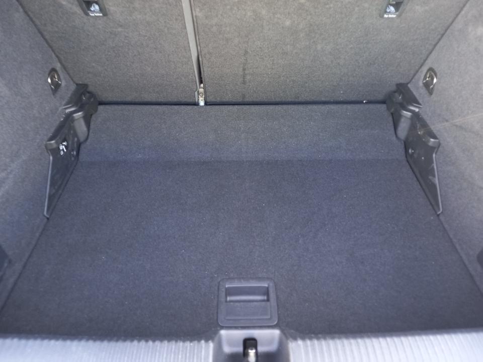 audi-q2-2024-gasolina-999cc