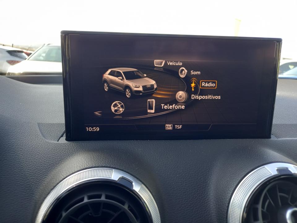 audi-q2-2024-gasolina-999cc