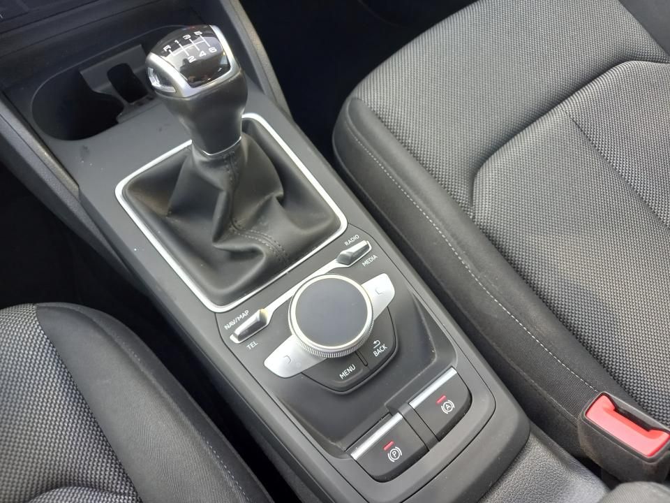 audi-q2-2024-gasolina-999cc