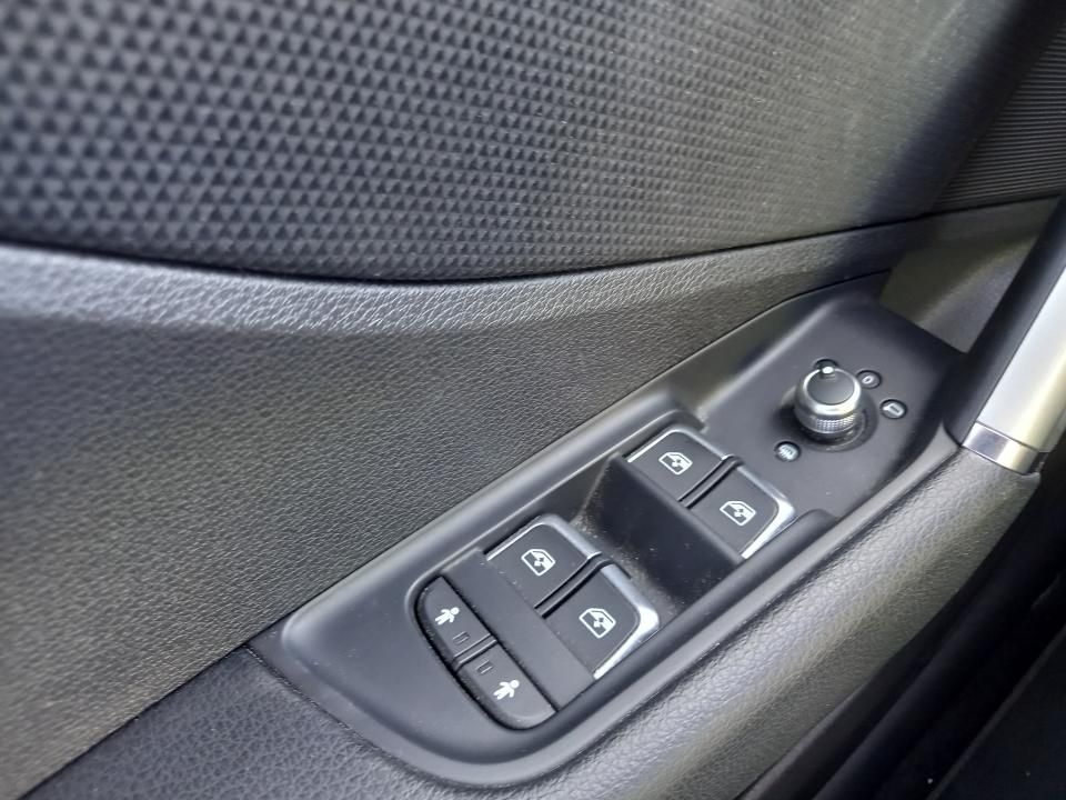 audi-q2-2024-gasolina-999cc
