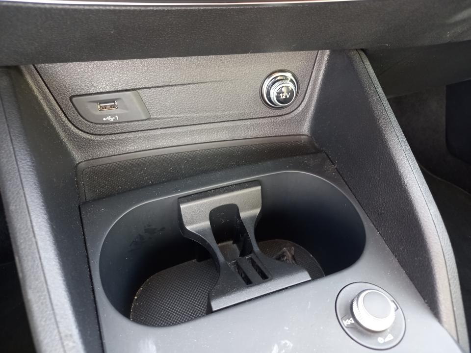 audi-q2-2024-gasolina-999cc