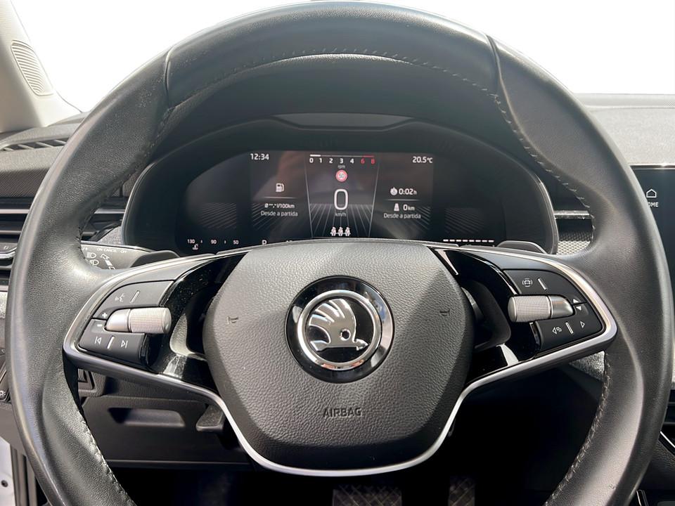 skoda-kamiq-2024-gasolina-999cc