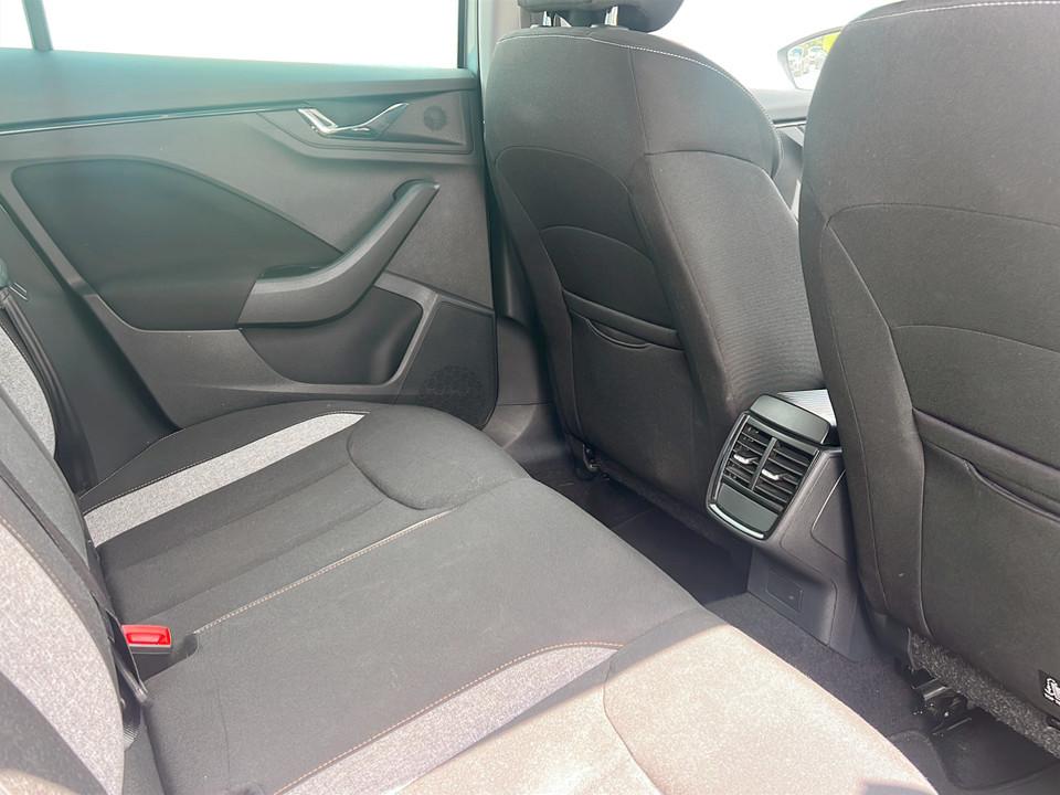 skoda-kamiq-2024-gasolina-999cc