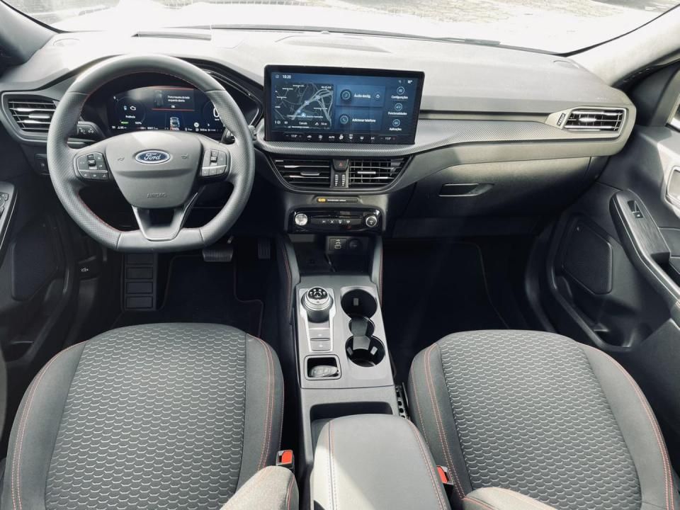 ford-kuga-2024-hibrido-2488cc