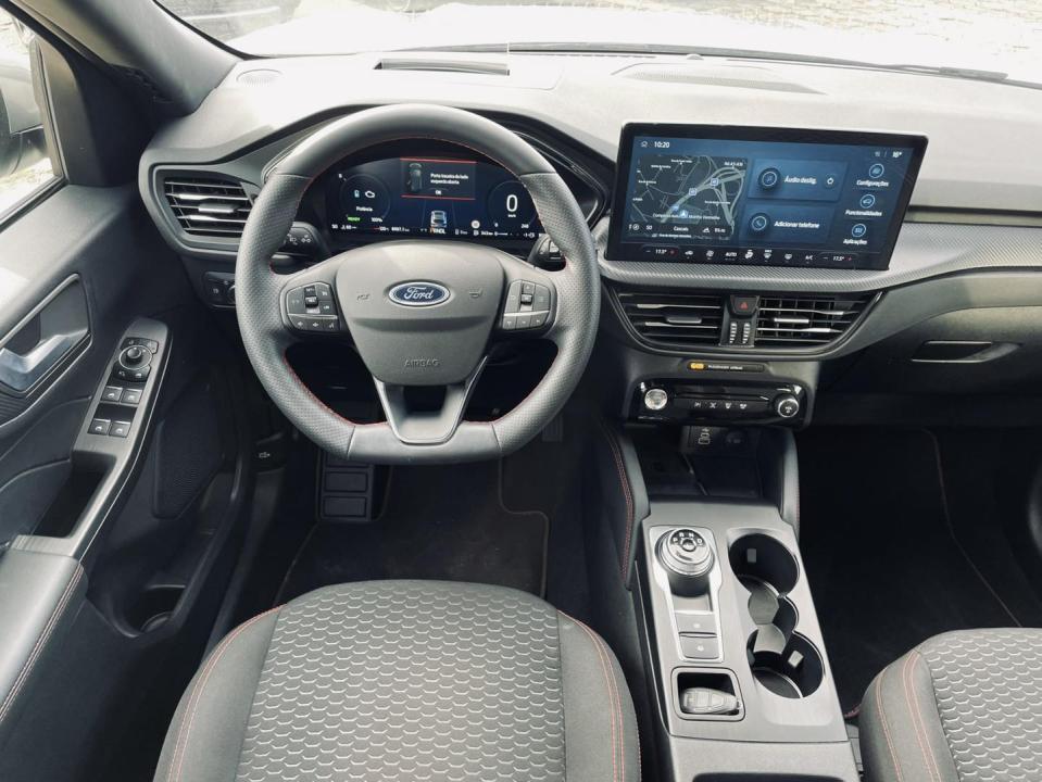 ford-kuga-2024-hibrido-2488cc