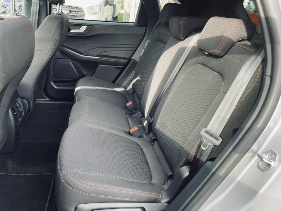 ford-kuga-2024-hibrido-2488cc