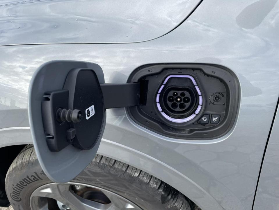 ford-kuga-2024-hibrido-2488cc