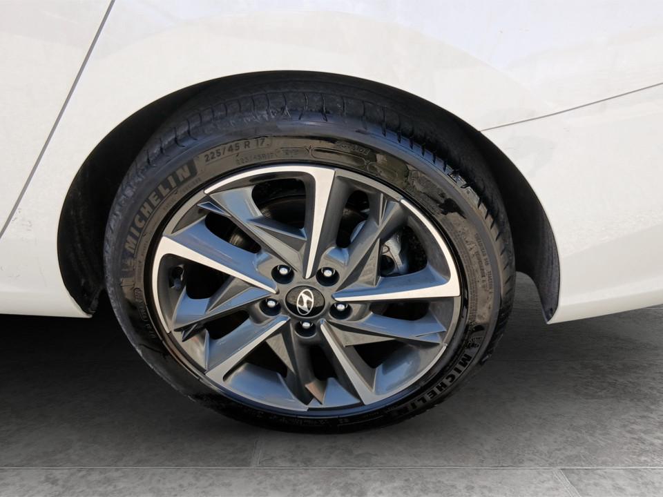 hyundai-i30-2024-gasolina-998cc