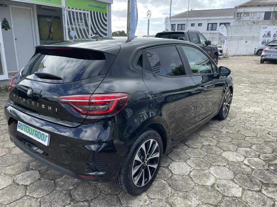 mitsubishi-colt-2024-gasolina-999cc